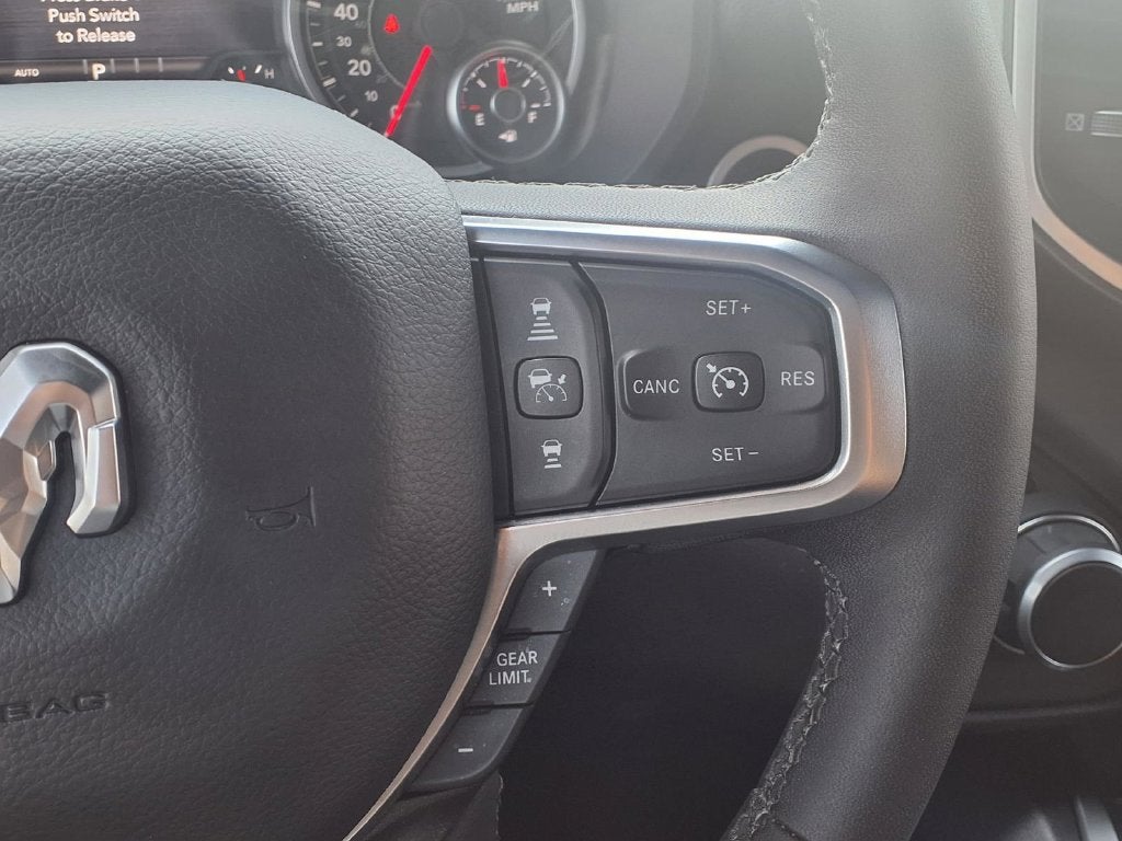 2026 RAM 1500 Lone Star Crew Cab 4x4 5'7" Box