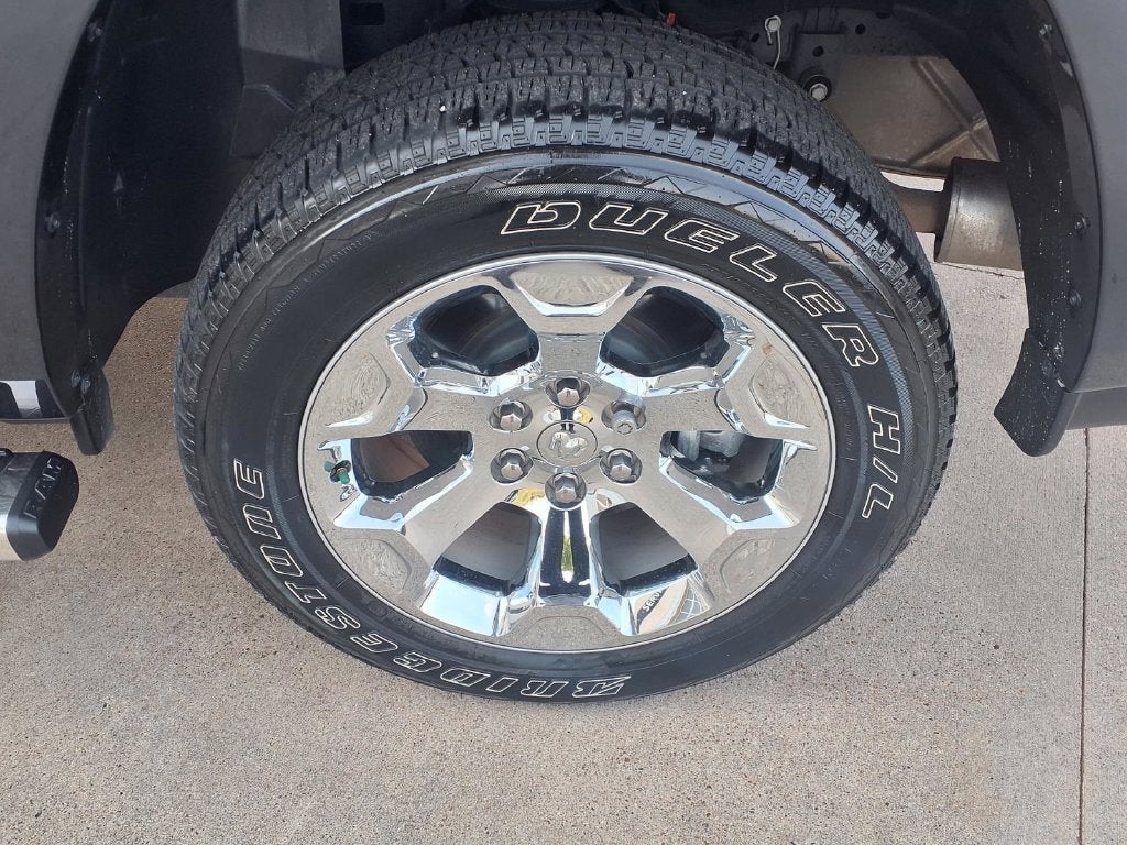 2026 RAM 1500 Lone Star Crew Cab 4x4 5'7" Box