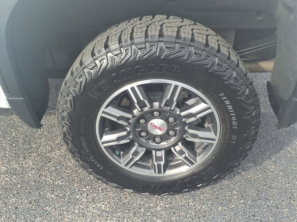 2025 GMC Sierra 1500 AT4
