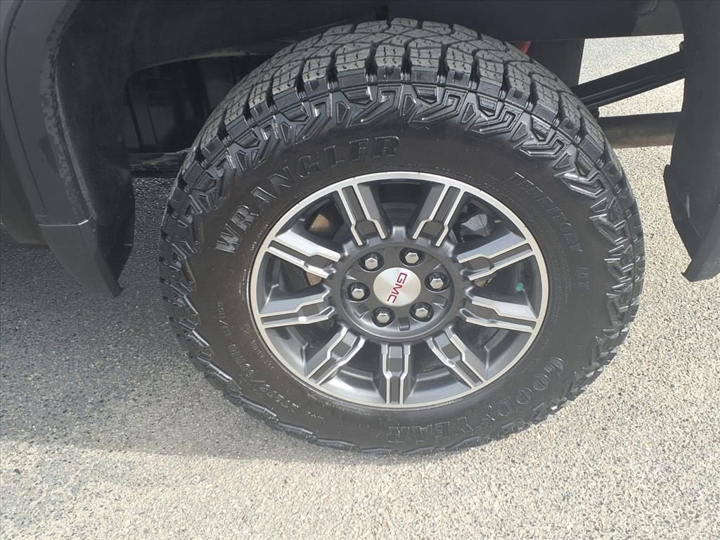 2025 GMC Sierra 1500 AT4