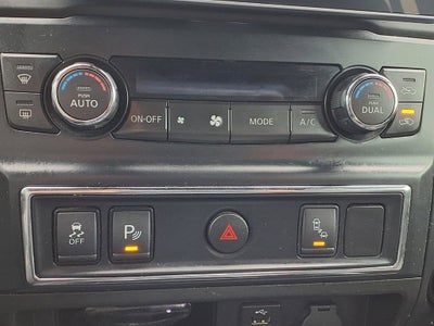 2018 Nissan TITAN SV