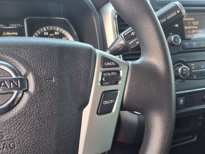 2017 Nissan TITAN SV