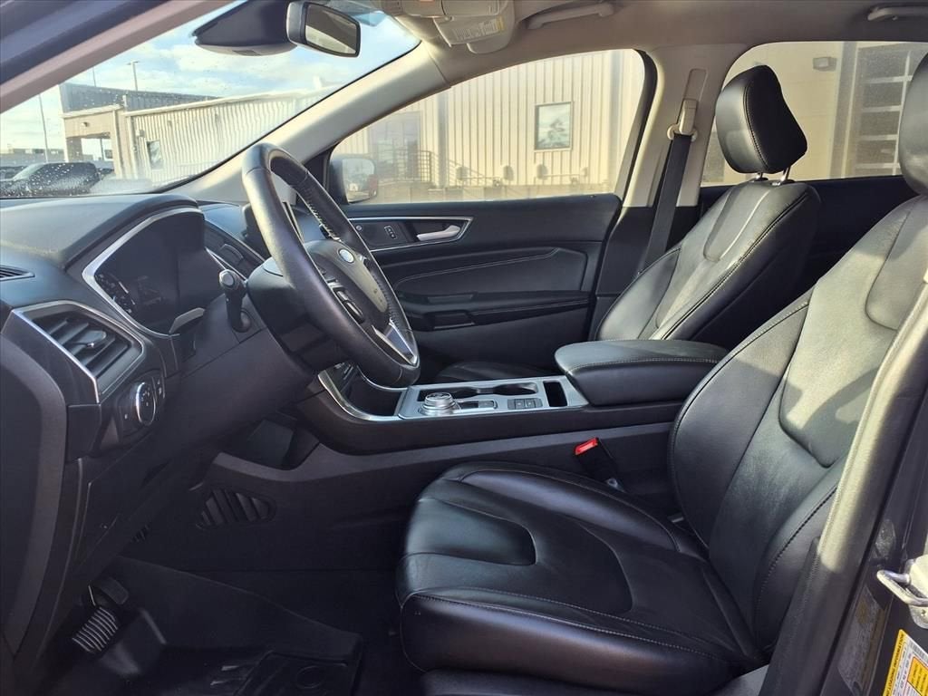 2021 Ford Edge Titanium