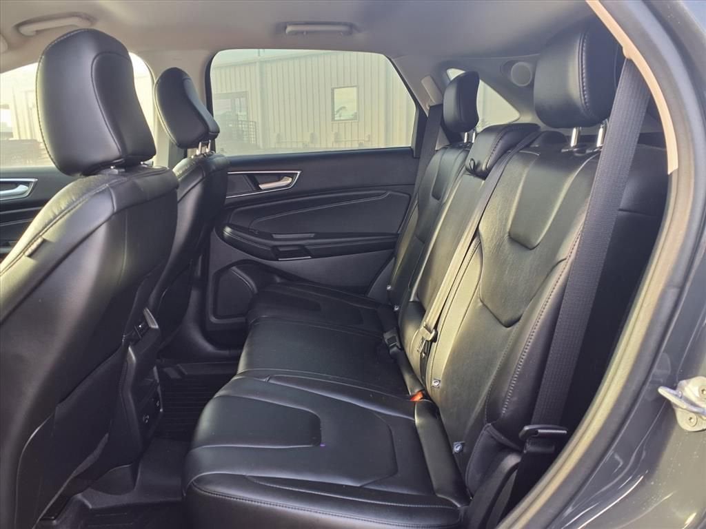 2021 Ford Edge Titanium