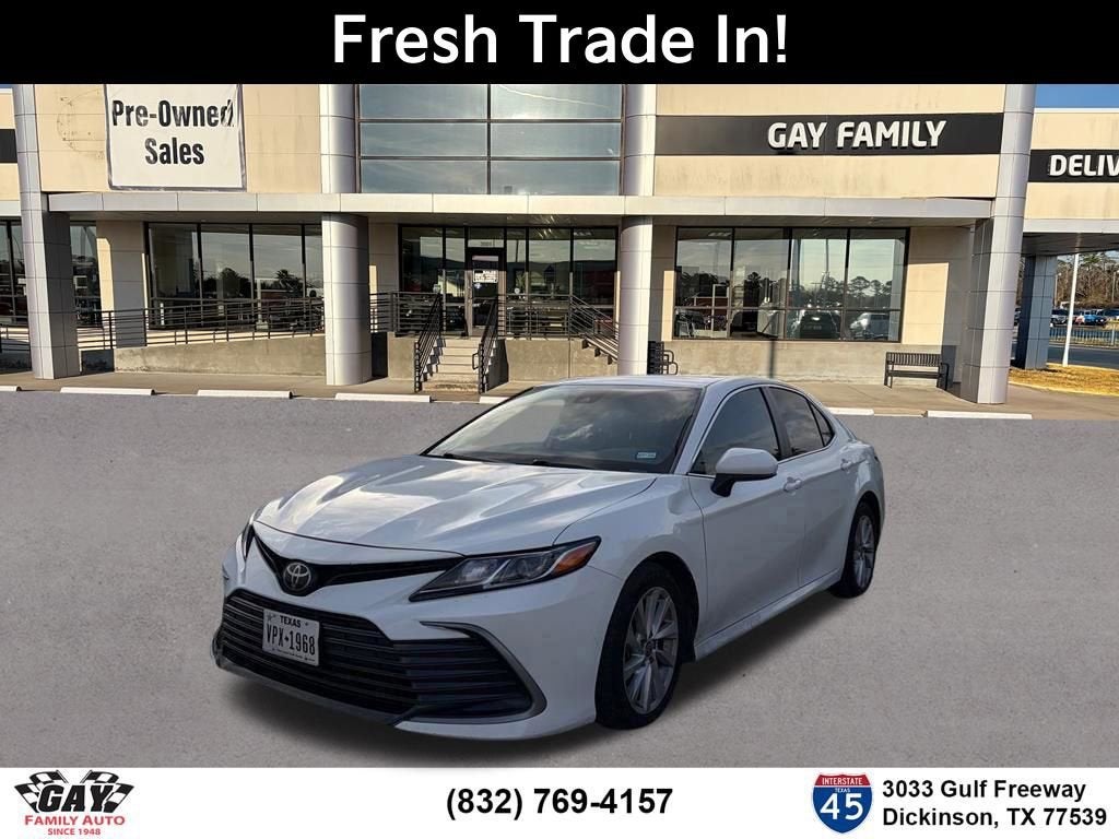 2022 Toyota Camry LE