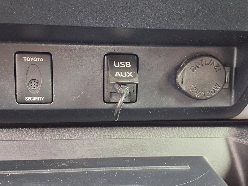 2017 Toyota Tundra Limited 5.7L V8