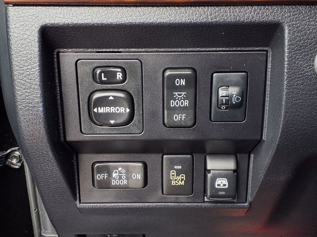 2017 Toyota Tundra Limited 5.7L V8