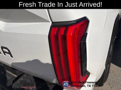 2026 Toyota Tundra SR5 CrewMax 5.5' Bed