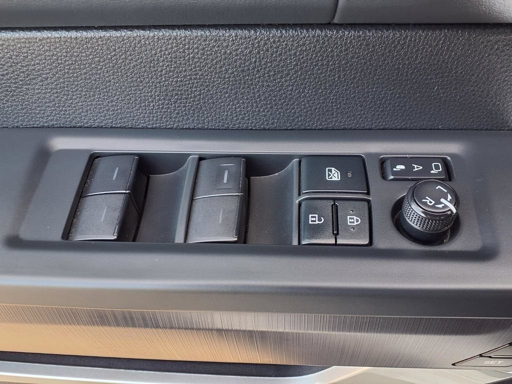 2022 Toyota Tundra 4WD Platinum