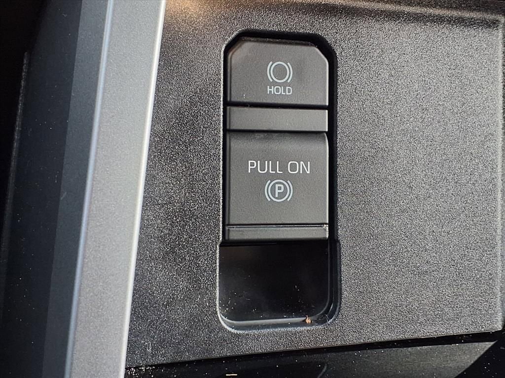 2024 Toyota Sequoia SR5