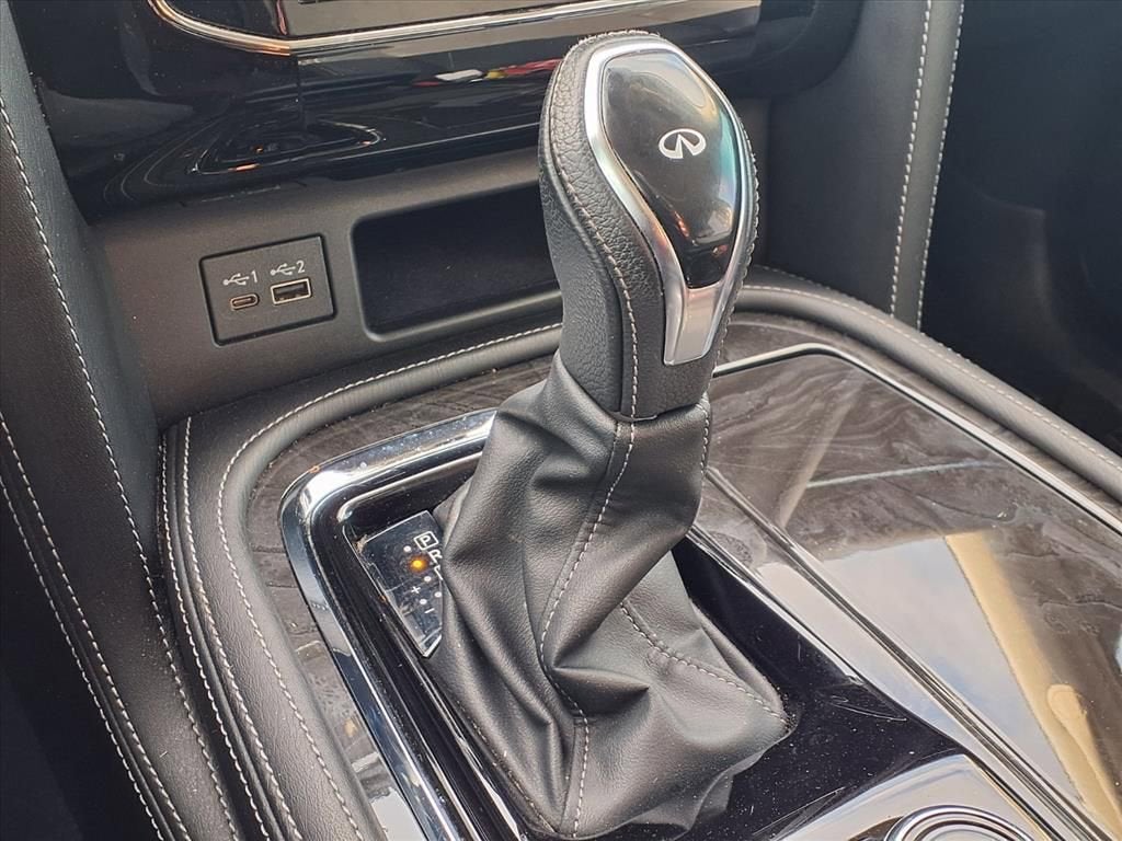 2021 INFINITI QX80 LUXE