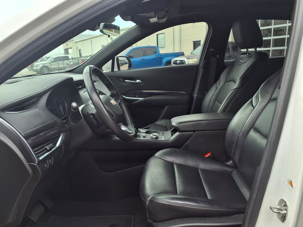 2023 Cadillac XT4 Luxury