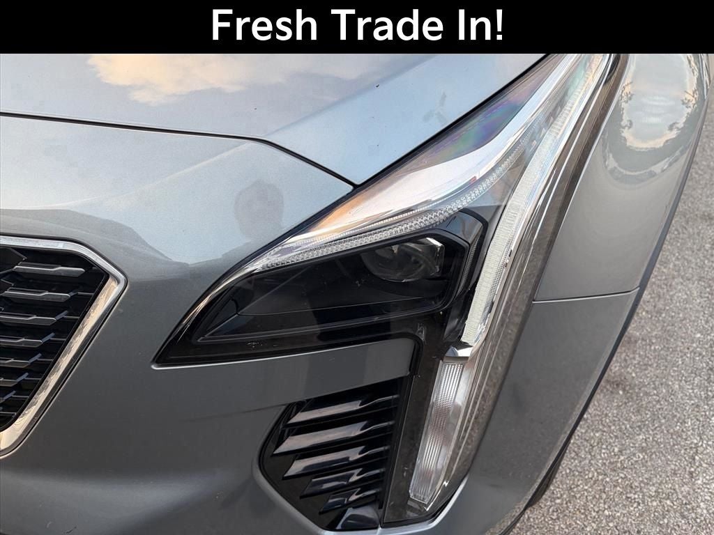 2023 Cadillac XT4 Luxury