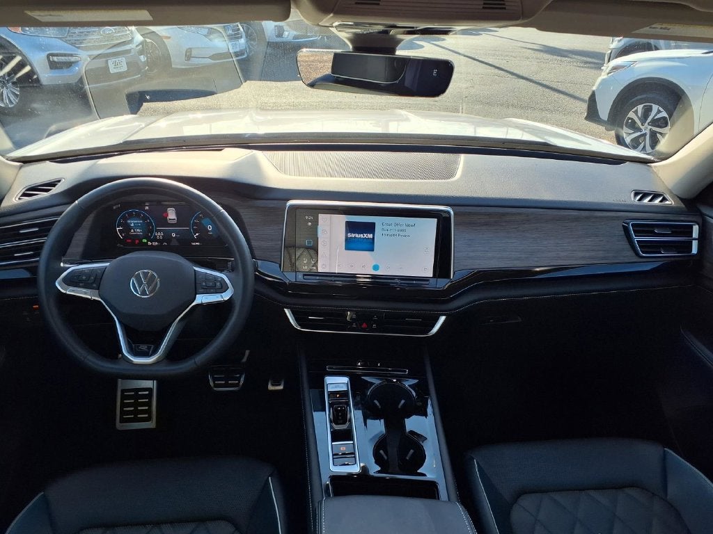 2024 Volkswagen Atlas 2.0T SEL Premium R-Line