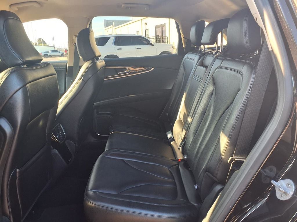 2022 Lincoln Nautilus Standard
