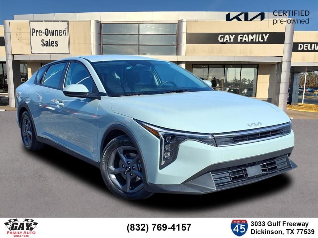 2025 Kia K4 LXS