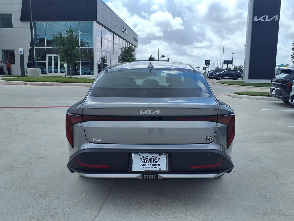 2026 Kia K4 LXS