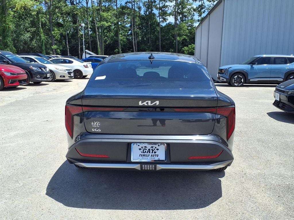 2026 Kia K4 LXS