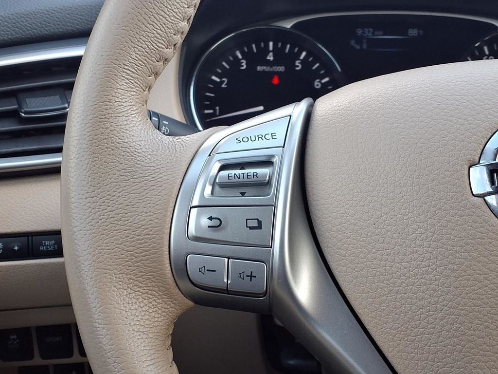 2015 Nissan Rogue SL