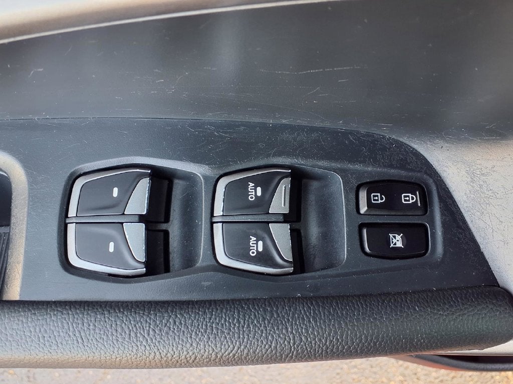 2017 Hyundai Santa Fe Sport 2.0T Ultimate