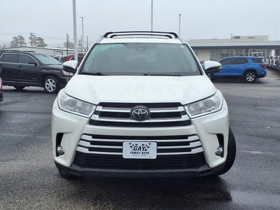 2017 Toyota Highlander Base