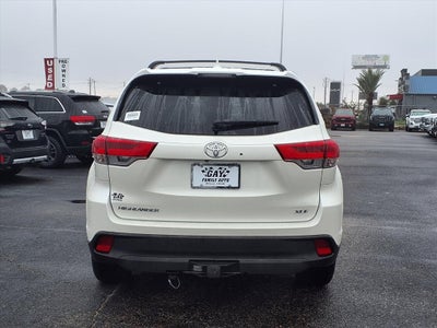 2017 Toyota Highlander Base