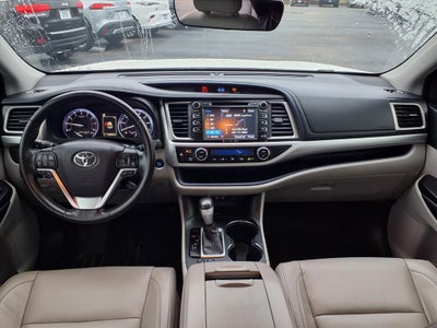 2017 Toyota Highlander Base