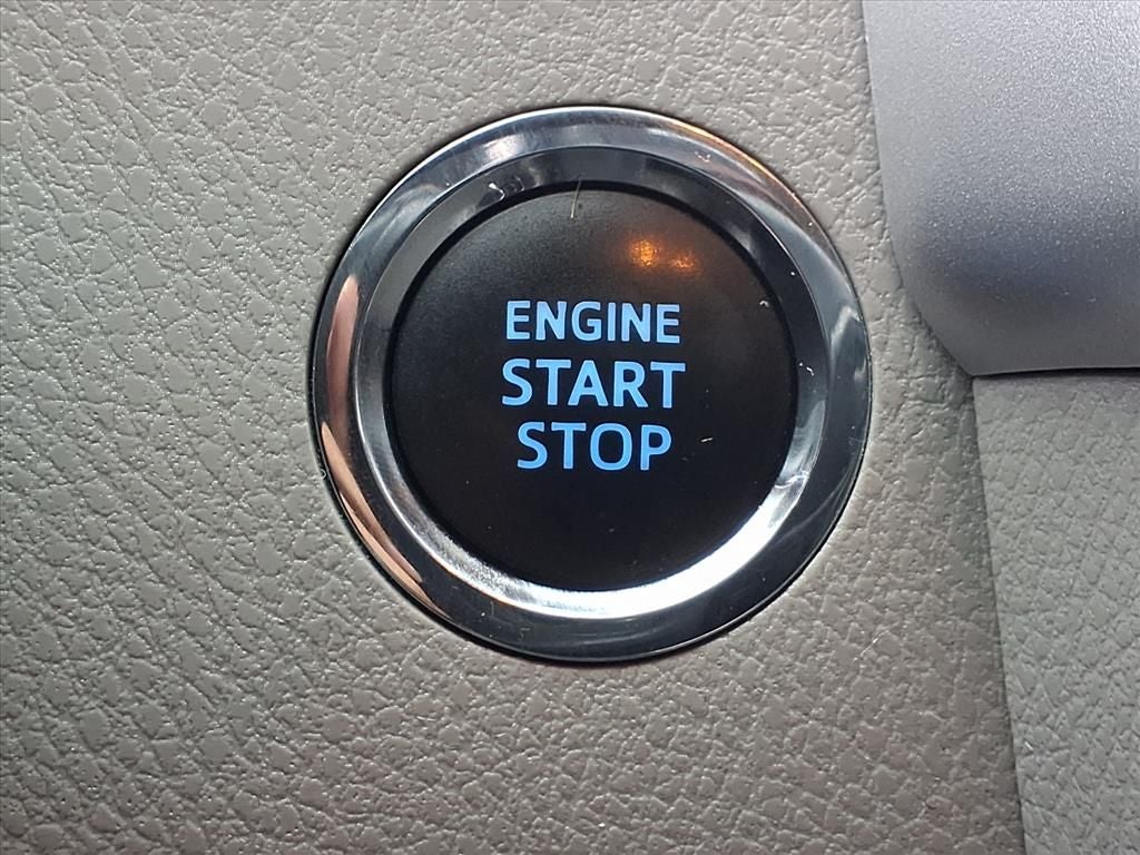 2017 Toyota Highlander Base