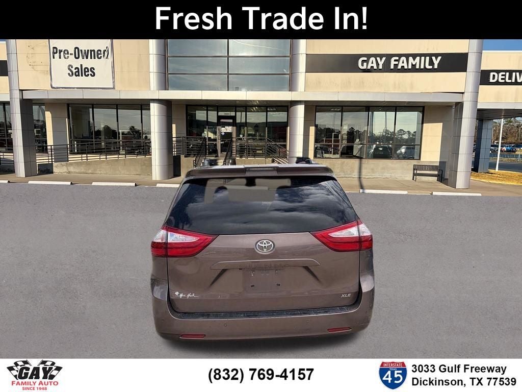 2019 Toyota Sienna XLE Premium 8 Passenger