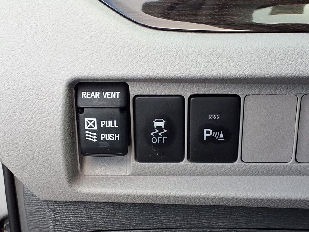 2019 Toyota Sienna XLE 8 Passenger