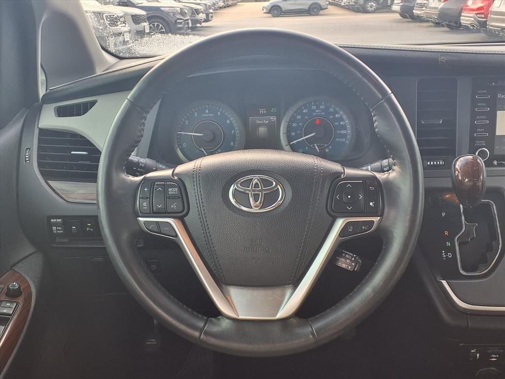 2020 Toyota Sienna Limited Premium 7 Passenger