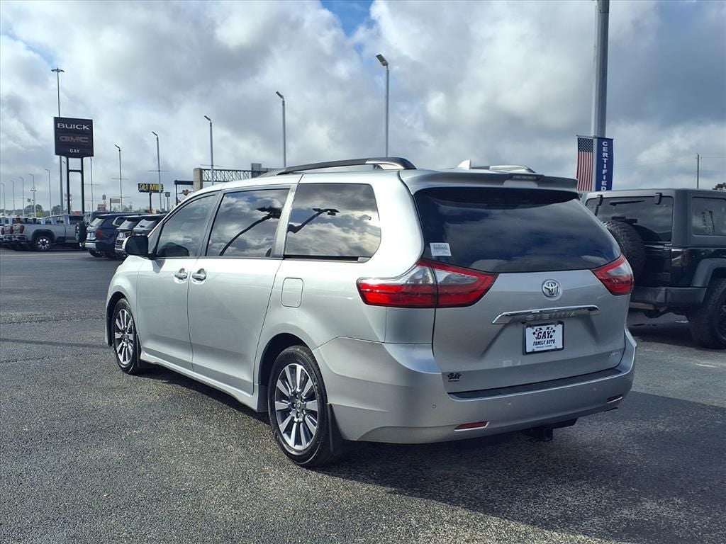 2020 Toyota Sienna Limited Premium 7 Passenger