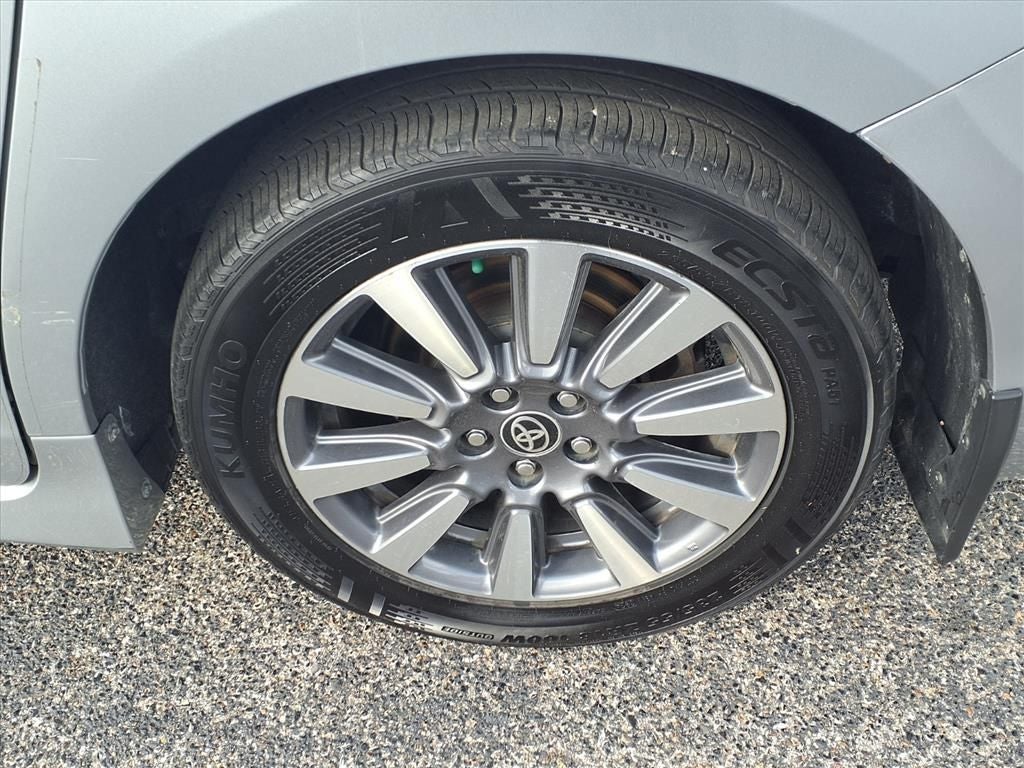 2020 Toyota Sienna Limited Premium 7 Passenger