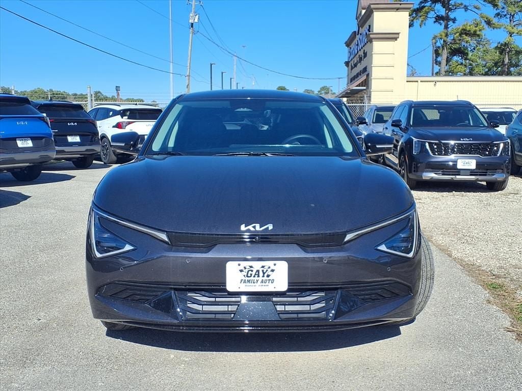 2025 Kia EV6 Wind