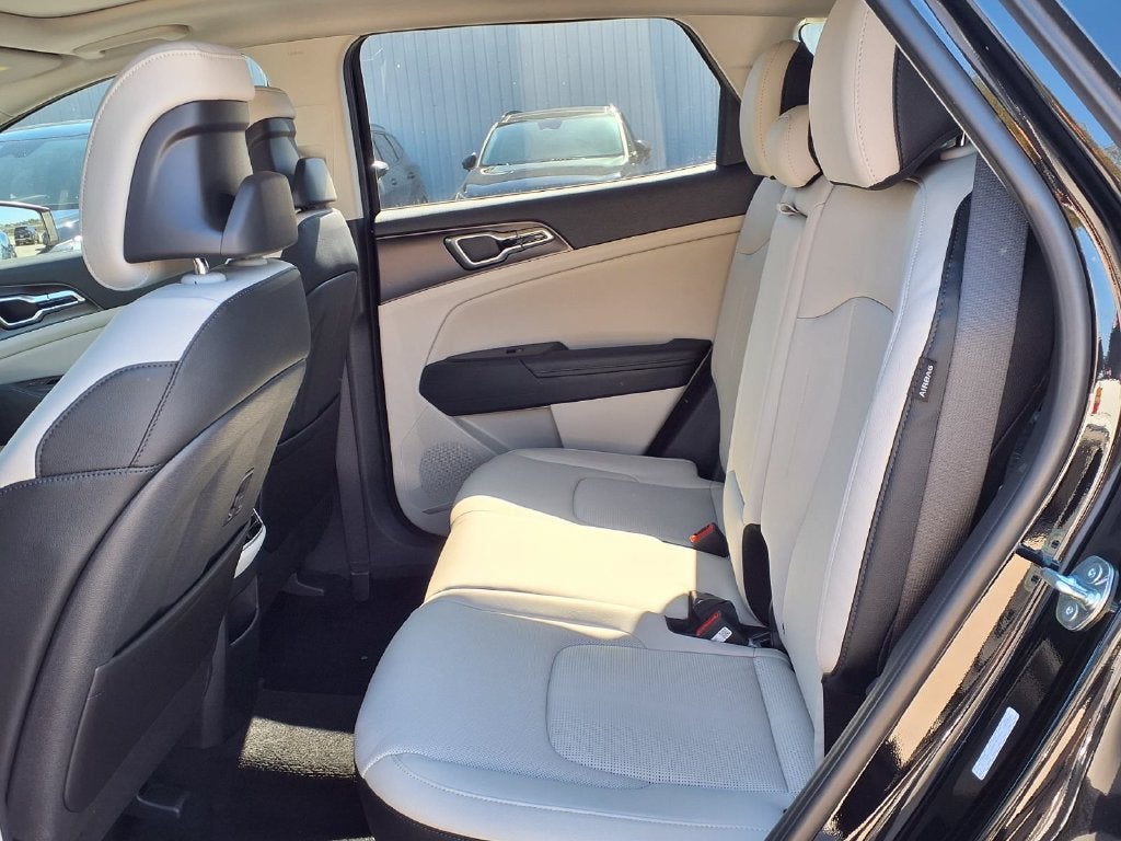 2027 Kia Sportage EX