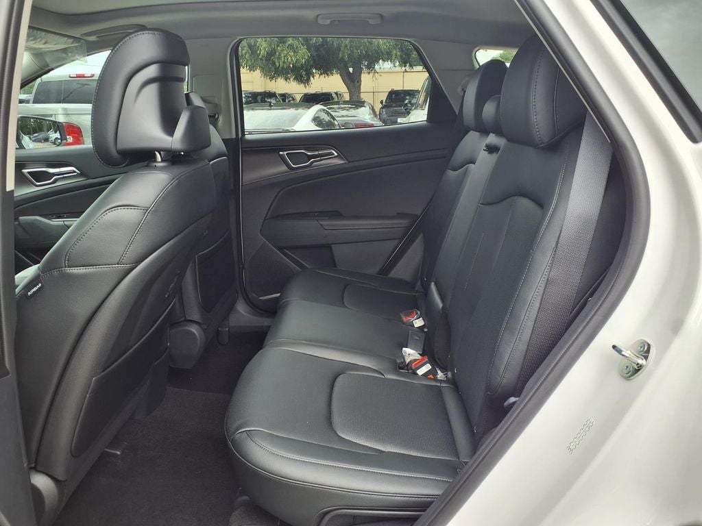 2027 Kia Sportage EX