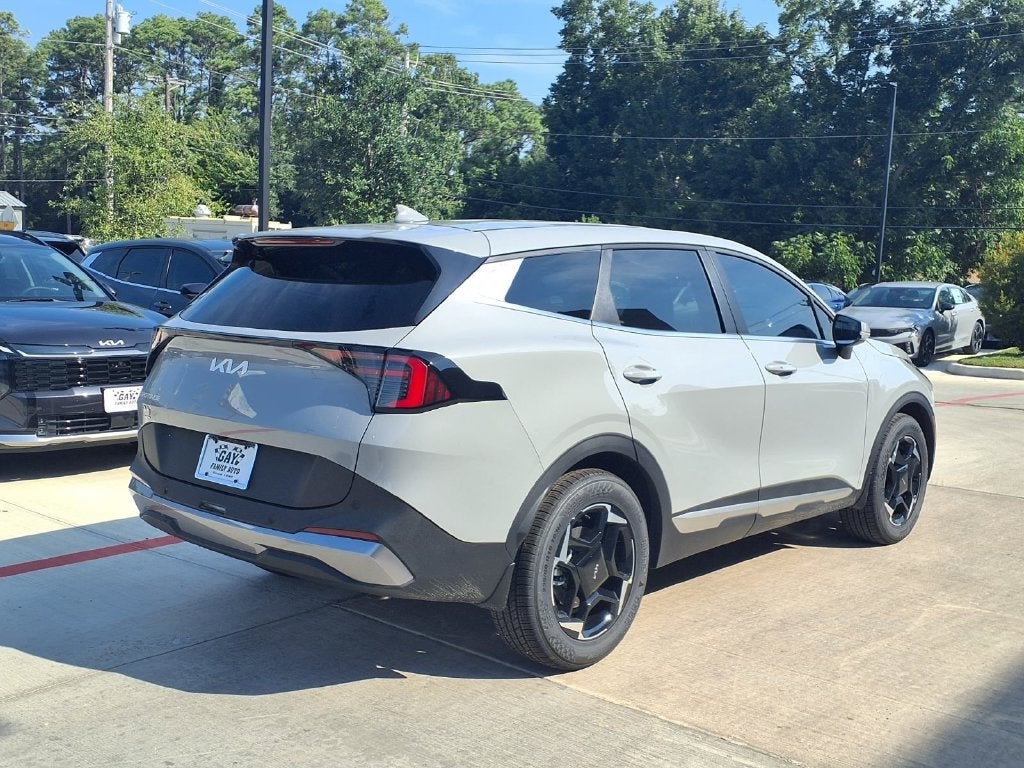 2027 Kia Sportage EX