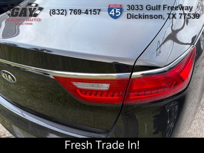 2017 Kia Cadenza Technology