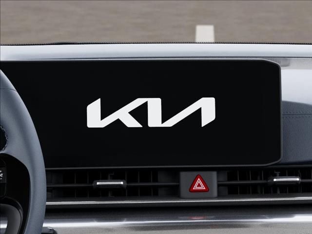 2027 Kia Carnival SX