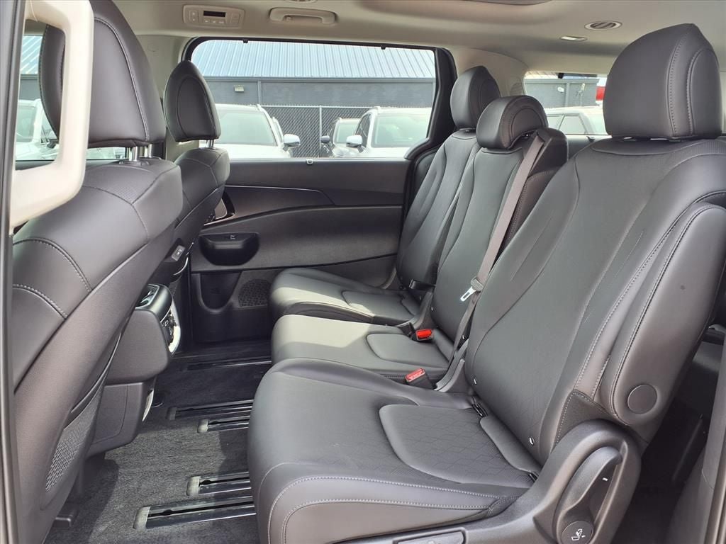 2026 Kia Carnival SX