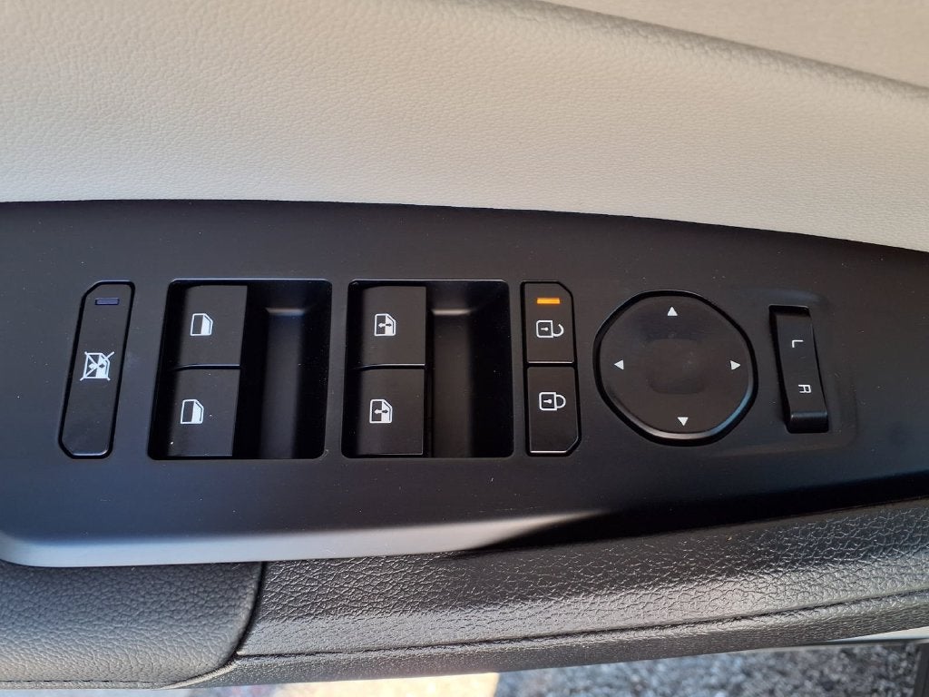 2027 Kia Sportage Hybrid EX