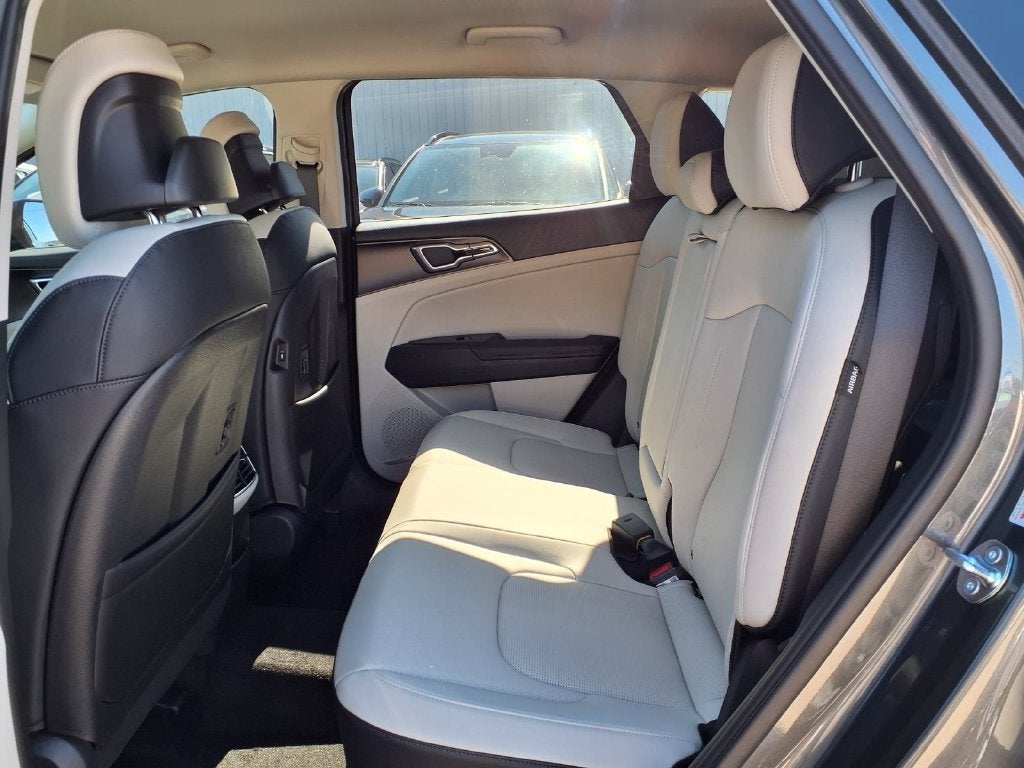 2027 Kia Sportage Hybrid EX