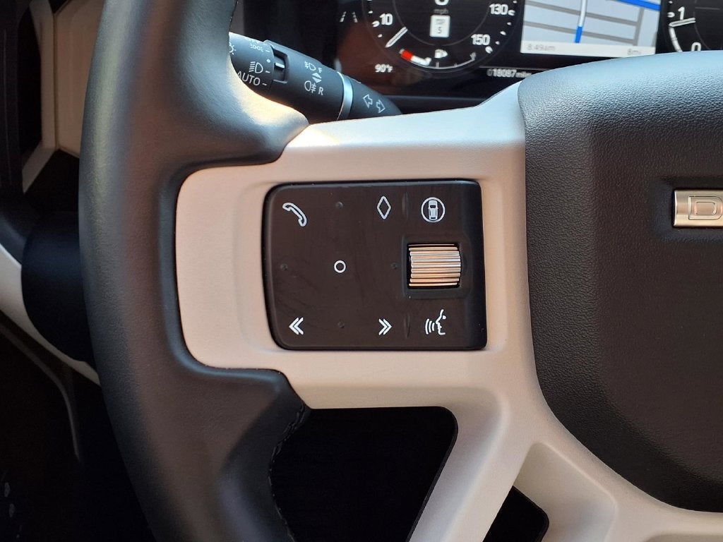 2025 Land Rover Defender 130 S